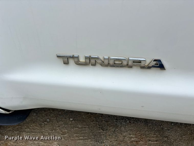 image for item DV4360 2008 Toyota Tundra Ext. Cab pickup truck