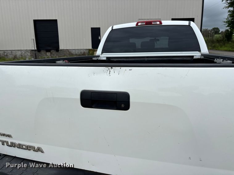 image for item DV4360 2008 Toyota Tundra Ext. Cab pickup truck