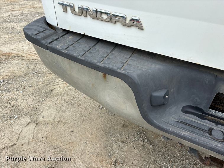 image for item DV4360 2008 Toyota Tundra Ext. Cab pickup truck
