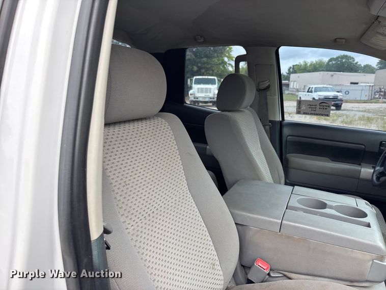image for item DV4360 2008 Toyota Tundra Ext. Cab pickup truck