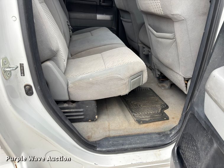 image for item DV4360 2008 Toyota Tundra Ext. Cab pickup truck