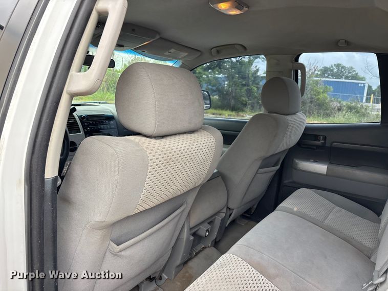 image for item DV4360 2008 Toyota Tundra Ext. Cab pickup truck