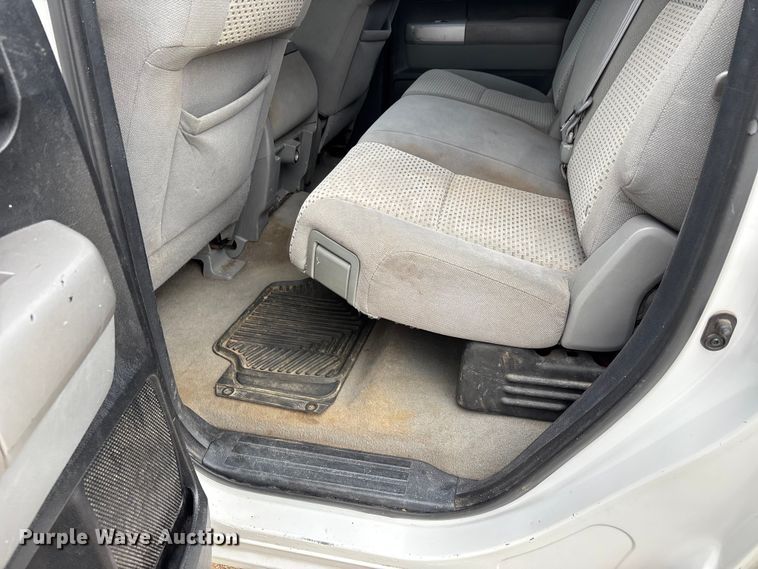 image for item DV4360 2008 Toyota Tundra Ext. Cab pickup truck