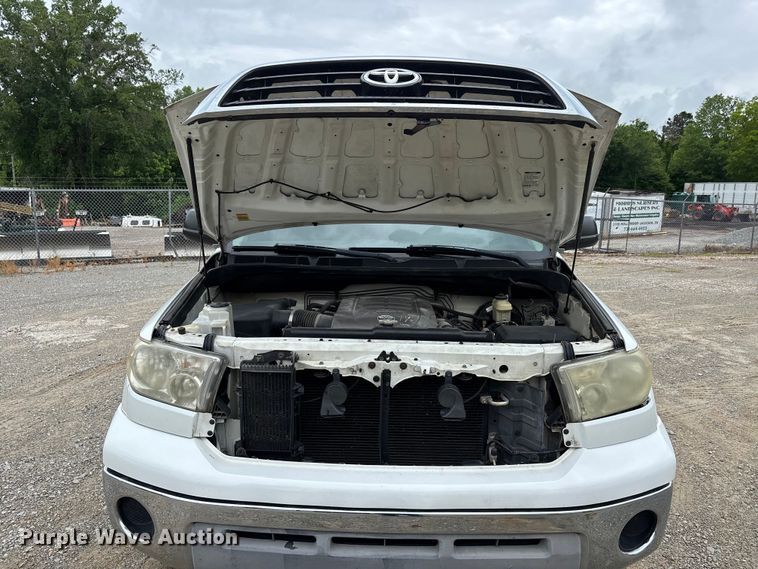 image for item DV4360 2008 Toyota Tundra Ext. Cab pickup truck