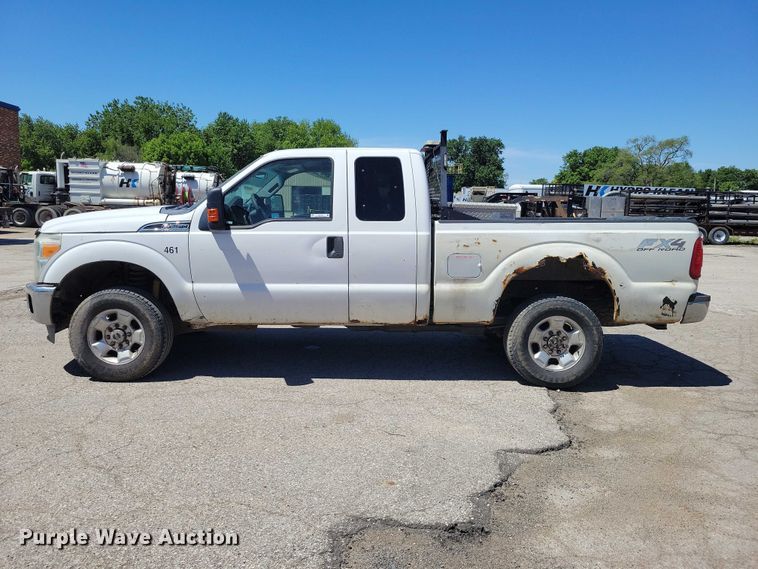 image for item DZ7123 2011 Ford F250 Crew Cab pickup truck