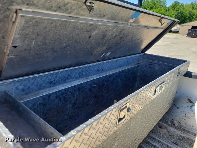 image for item DZ7123 2011 Ford F250 Crew Cab pickup truck