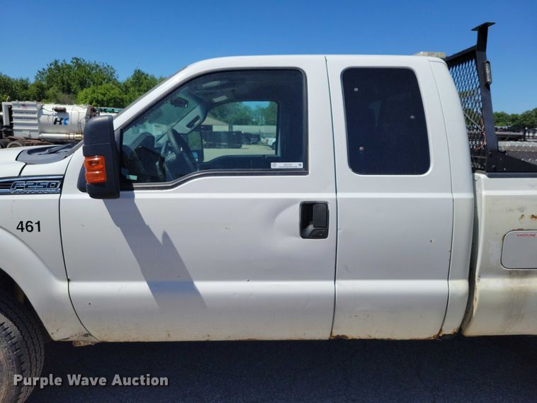 image for item DZ7123 2011 Ford F250 Crew Cab pickup truck