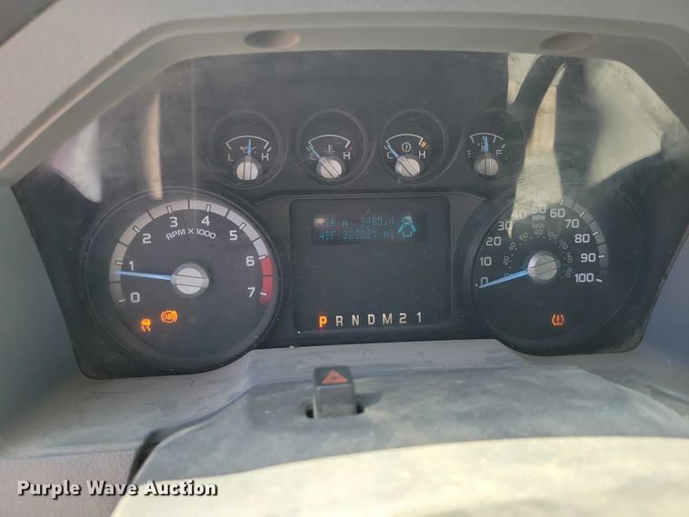 image for item DZ7123 2011 Ford F250 Crew Cab pickup truck
