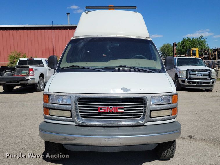 image for item DZ7124 2001 GMC Savana 3500 sewer camera van