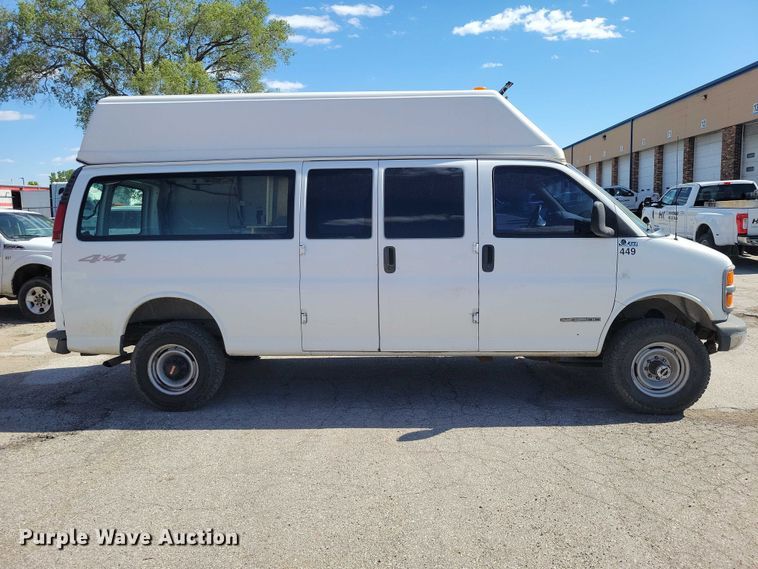 image for item DZ7124 2001 GMC Savana 3500 sewer camera van