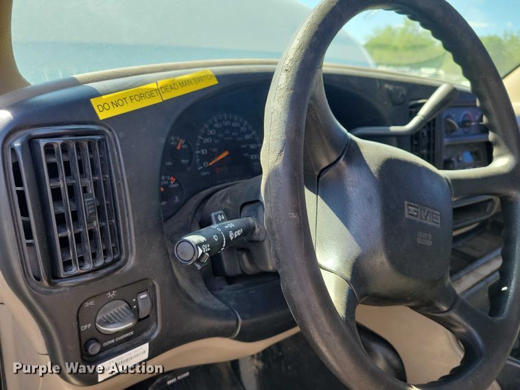 image for item DZ7124 2001 GMC Savana 3500 sewer camera van