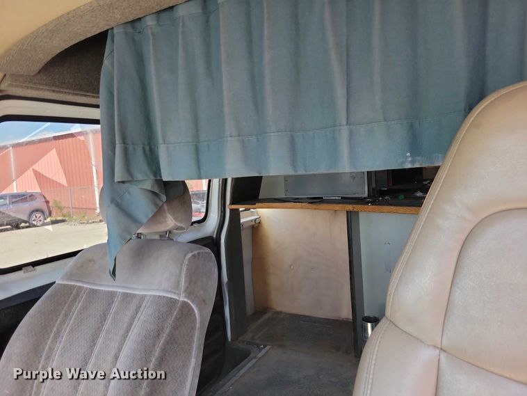 image for item DZ7124 2001 GMC Savana 3500 sewer camera van
