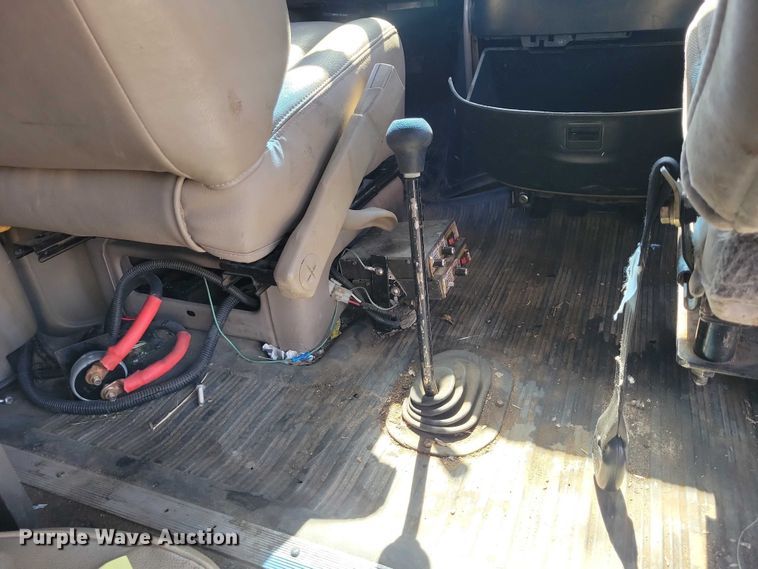 image for item DZ7124 2001 GMC Savana 3500 sewer camera van