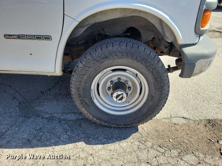 image for item DZ7124 2001 GMC Savana 3500 sewer camera van