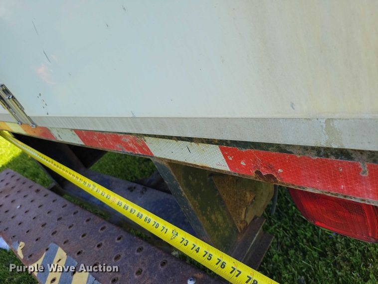 image for item DZ7132 2006 Ford E450 box truck