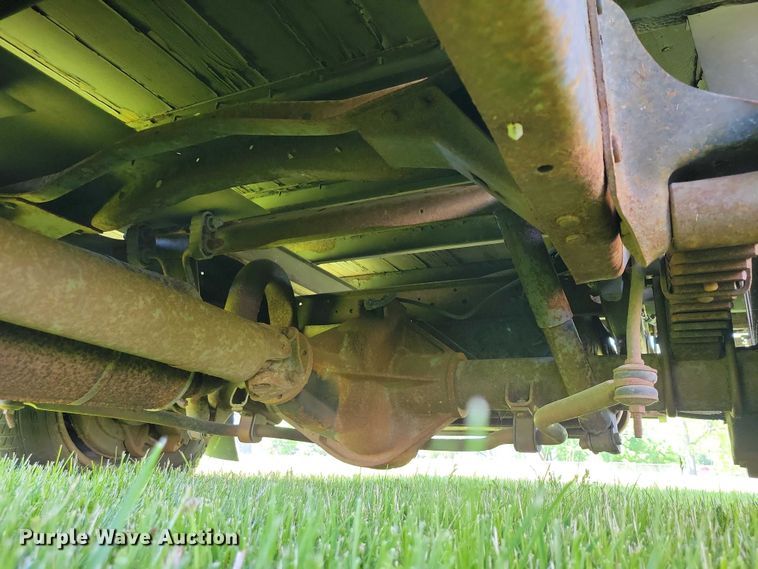 image for item DZ7132 2006 Ford E450 box truck