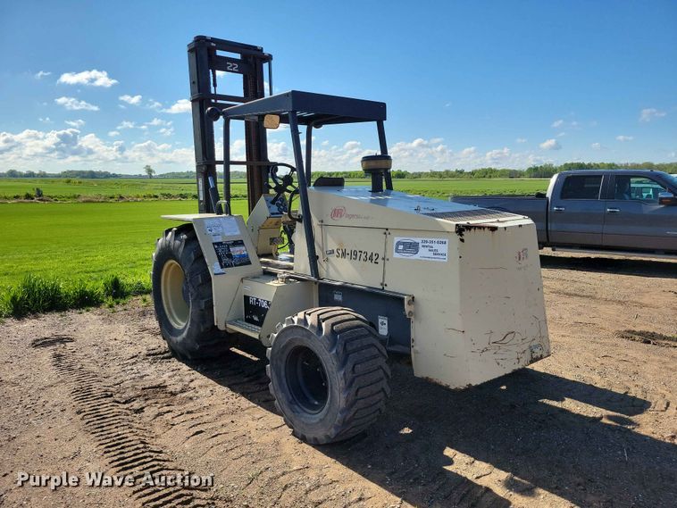 image for item DZ7149 1992 Ingersoll Rand  RT-706J forklift