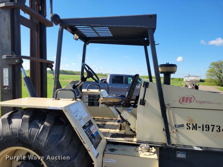 image for item DZ7149 1992 Ingersoll Rand  RT-706J forklift