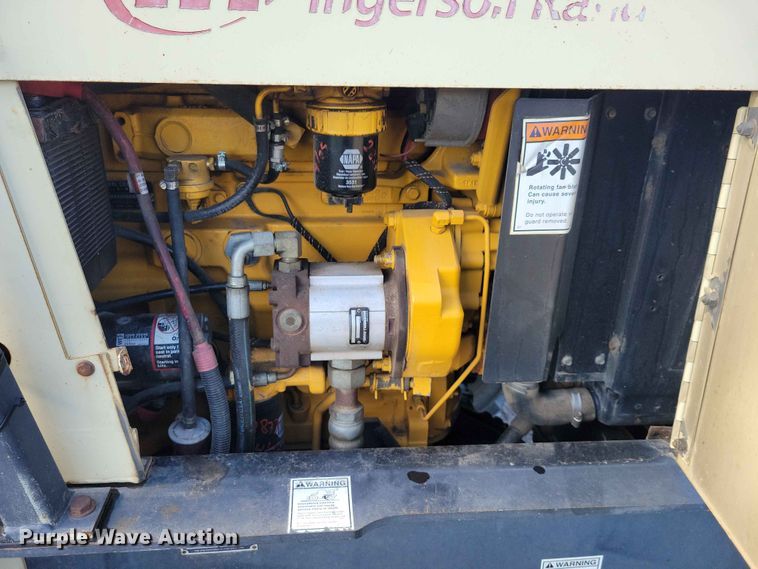 image for item DZ7149 1992 Ingersoll Rand  RT-706J forklift