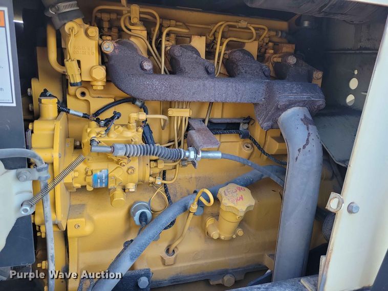image for item DZ7149 1992 Ingersoll Rand  RT-706J forklift