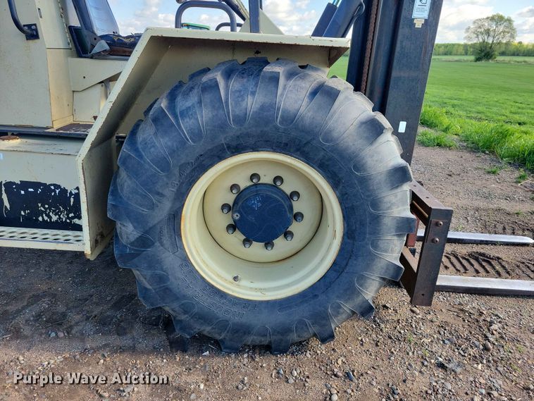 image for item DZ7149 1992 Ingersoll Rand  RT-706J forklift