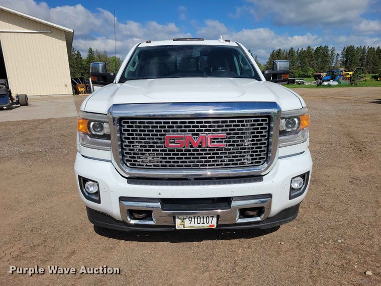 image for item DZ7160 2016 GMC Sierra Denali Crew Cab pickup truck