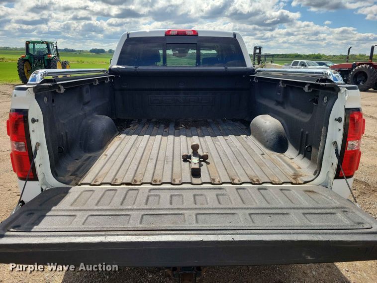 image for item DZ7160 2016 GMC Sierra Denali Crew Cab pickup truck