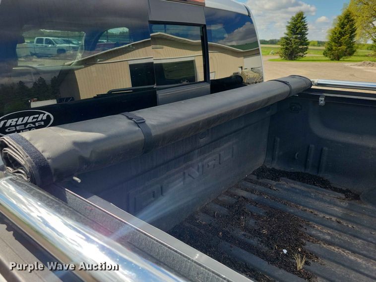 image for item DZ7160 2016 GMC Sierra Denali Crew Cab pickup truck