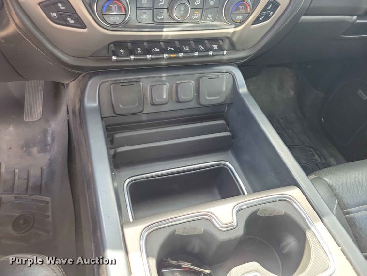 image for item DZ7160 2016 GMC Sierra Denali Crew Cab pickup truck