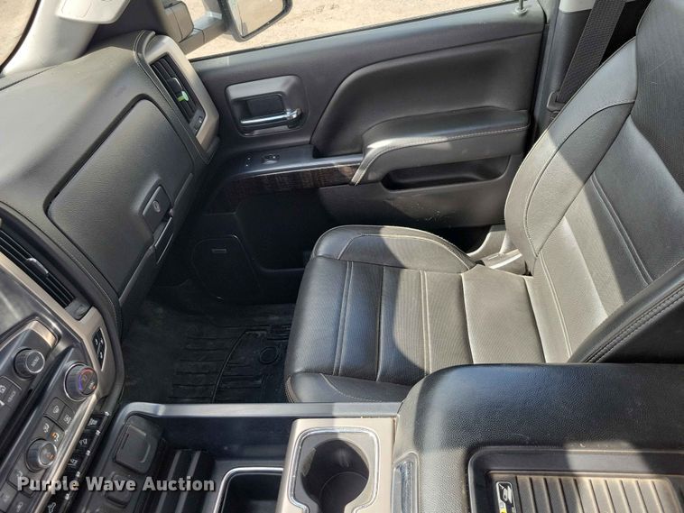 image for item DZ7160 2016 GMC Sierra Denali Crew Cab pickup truck