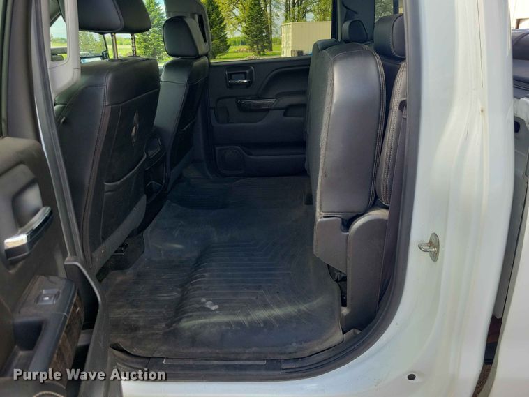 image for item DZ7160 2016 GMC Sierra Denali Crew Cab pickup truck