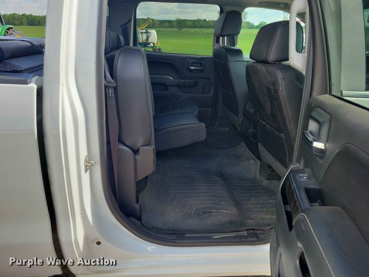 image for item DZ7160 2016 GMC Sierra Denali Crew Cab pickup truck