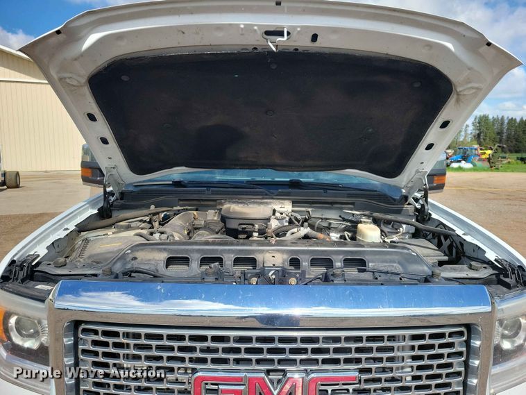 image for item DZ7160 2016 GMC Sierra Denali Crew Cab pickup truck