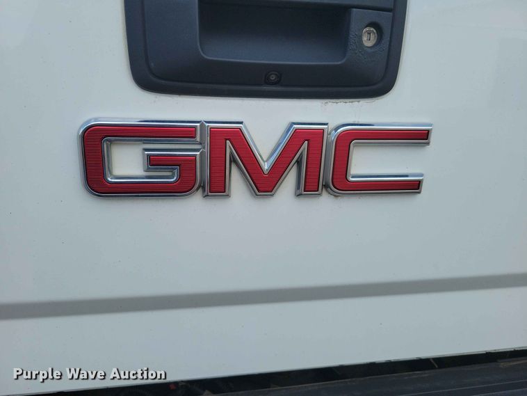 image for item DZ7160 2016 GMC Sierra Denali Crew Cab pickup truck