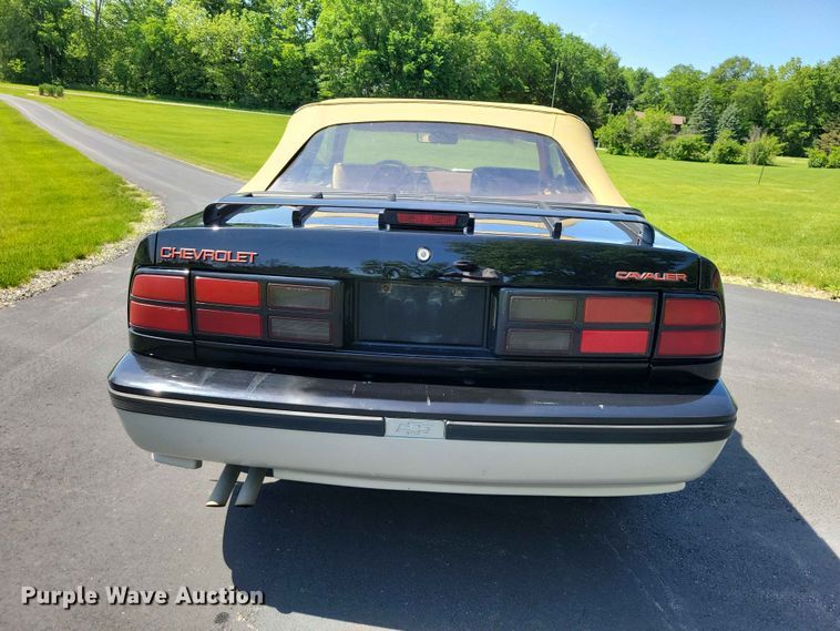 image for item DZ7206 1988 Chevrolet Cavalier Z24 convertible