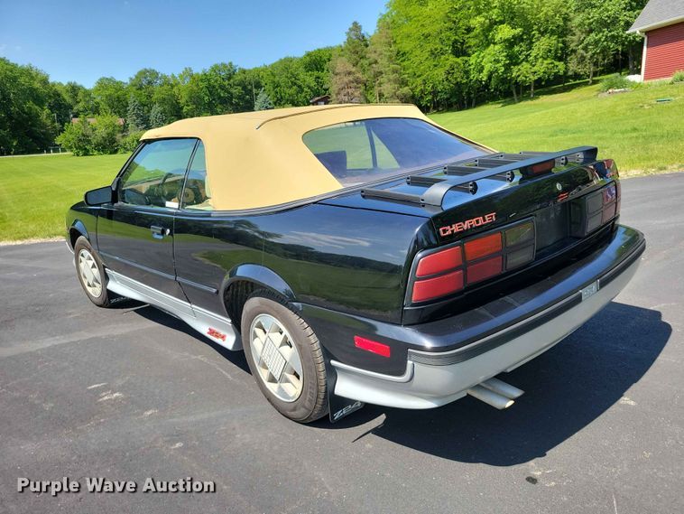 image for item DZ7206 1988 Chevrolet Cavalier Z24 convertible