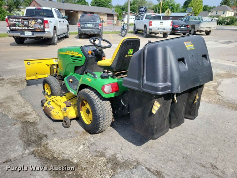 image for item DZ7221 John Deere  X485 lawn mower