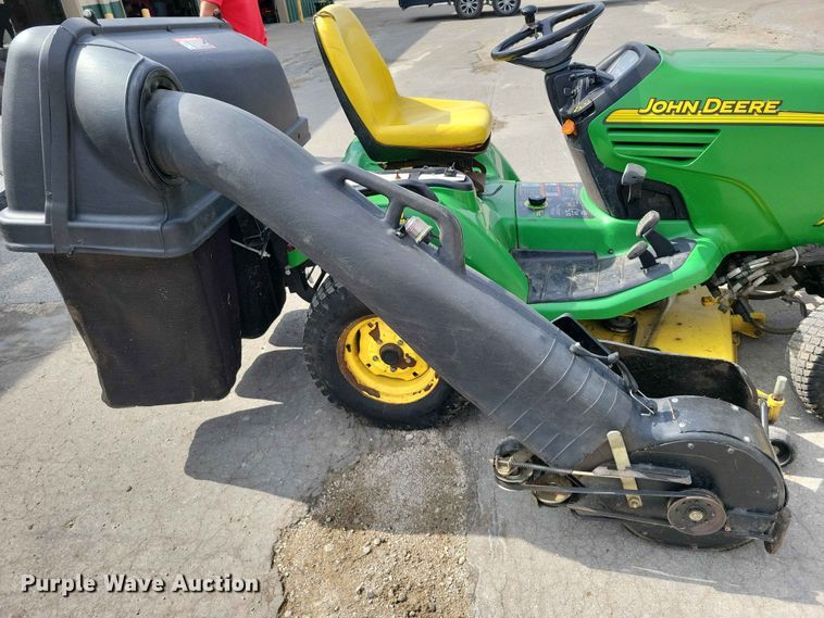 image for item DZ7221 John Deere  X485 lawn mower