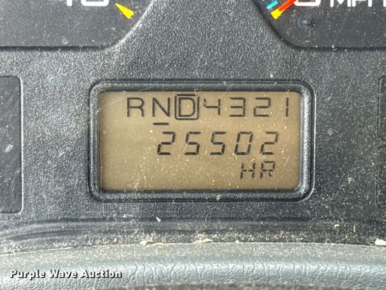 image for item EA2333 2005 International 4300 box truck