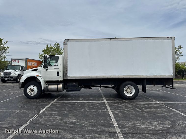 image for item EA2334 2009 International DuraStar 4300 box truck