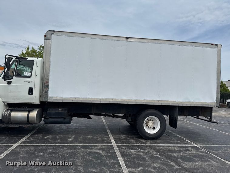 image for item EA2334 2009 International DuraStar 4300 box truck