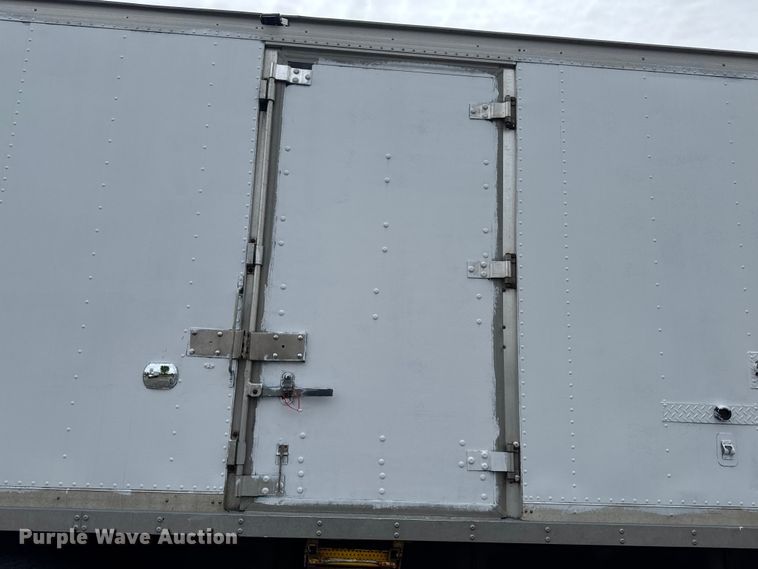 image for item EA2334 2009 International DuraStar 4300 box truck