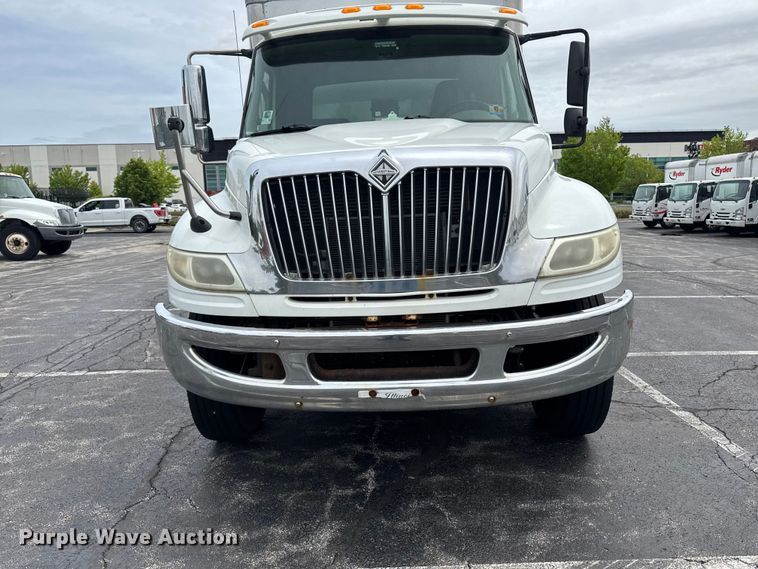 image for item EA2334 2009 International DuraStar 4300 box truck
