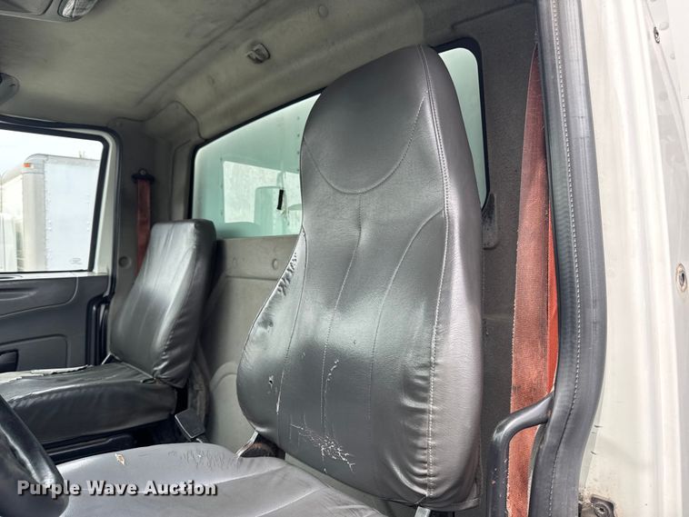 image for item EA2334 2009 International DuraStar 4300 box truck