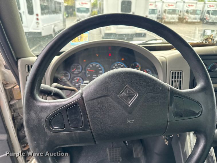 image for item EA2334 2009 International DuraStar 4300 box truck