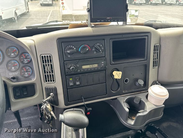 image for item EA2334 2009 International DuraStar 4300 box truck