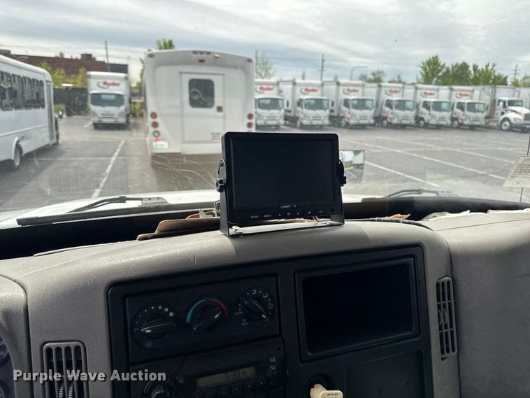 image for item EA2334 2009 International DuraStar 4300 box truck