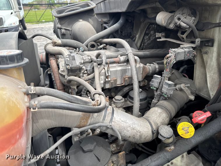 image for item EA2334 2009 International DuraStar 4300 box truck