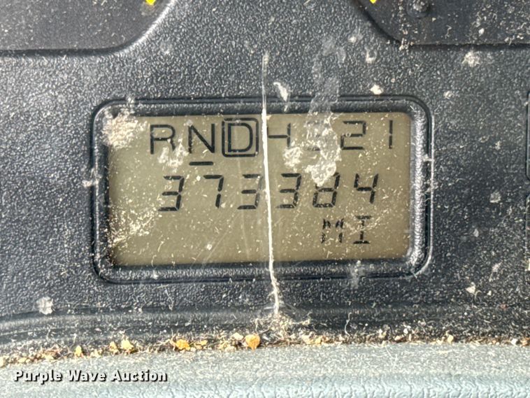 image for item EA2335 2005 International 4300 box truck
