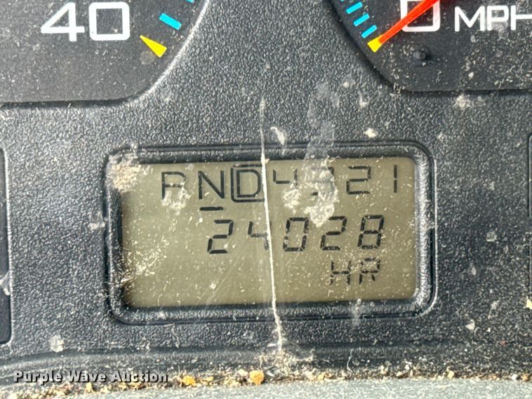 image for item EA2335 2005 International 4300 box truck